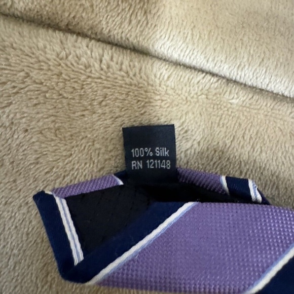 G.H. Bass & Co. Multi-Color w/Stripes 100% Silk Tie - EUC - Picture 4 of 4